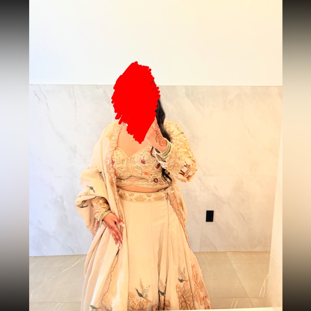 Ivory & Gold Embroidered Lehenga Set – Floral Indian Bridal / Wedding Wear